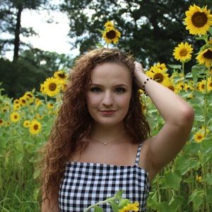 Meet your Posher, Anna